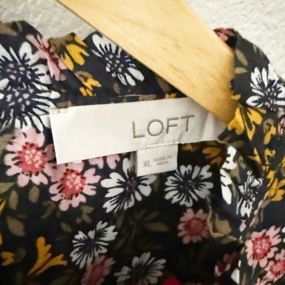 LOFT | Floral Ruffle Blouse Pink Black Preppy Boho Flower High-neck | Size XL - Picture 3 of 8